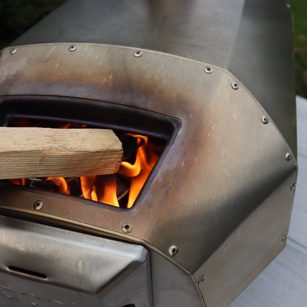 
                      
                        British kiln-dried oak hardwood kindling, cut perfectly to size to fit Ooni Karu, Gozney Roccbox, Alfresco Chef Ember and other tabletop pizza ovens
                      
                    